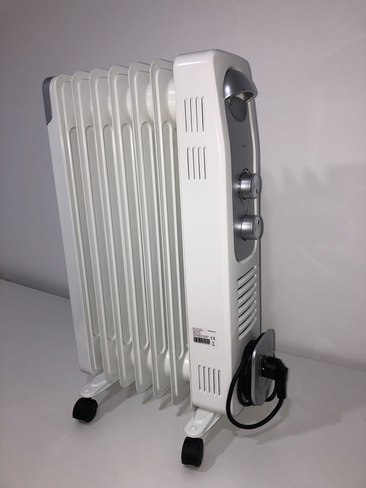 Aquecedor a Óleo 1500W 220V Essential Equation