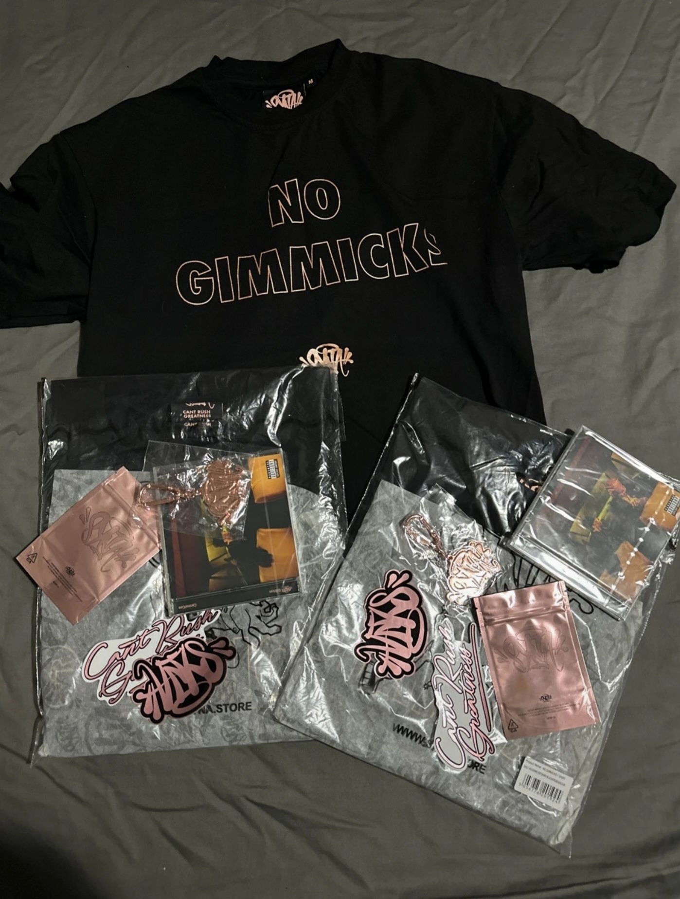 T-shirt synaworl No gimmicks