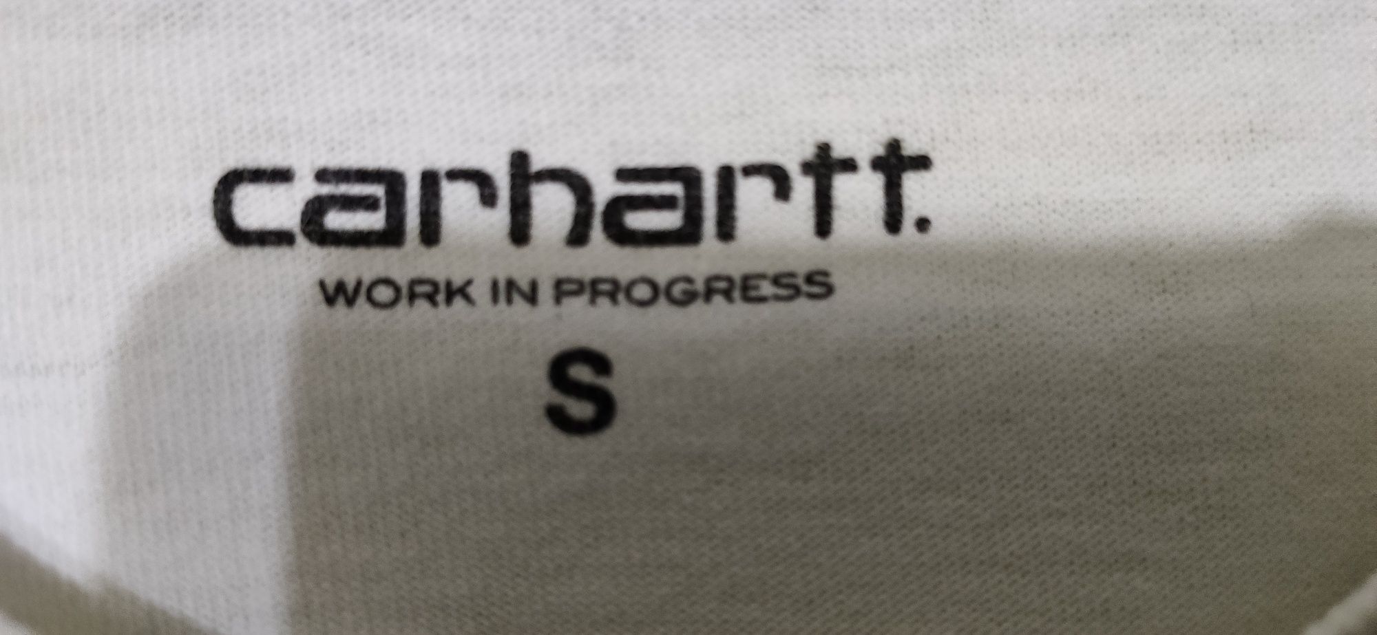 Koszulka  t-shirt casualowa brandu  carhartt  biała z logowaniem