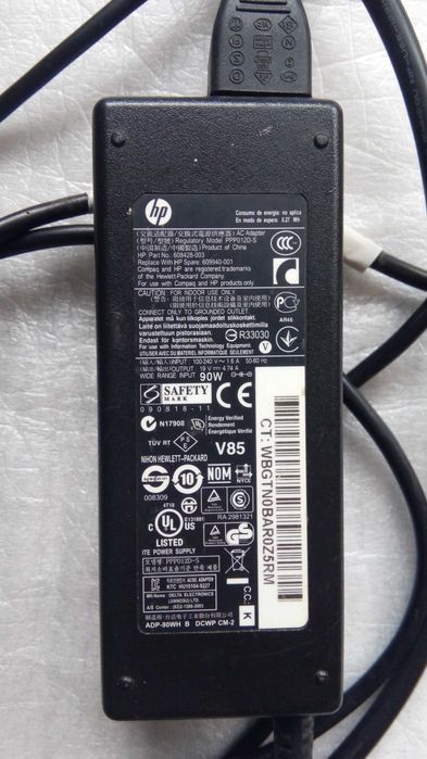 Зарядные устройства для ноутбуков и акумулятор для ноутбука hp.