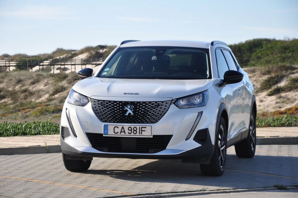 Peugeot e-2008 50 kWh Allure Pack