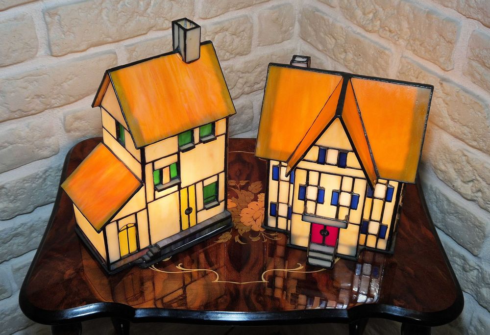 Witraż witrażowy dom domek lampka dekoracyjna styl Tiffany vintage