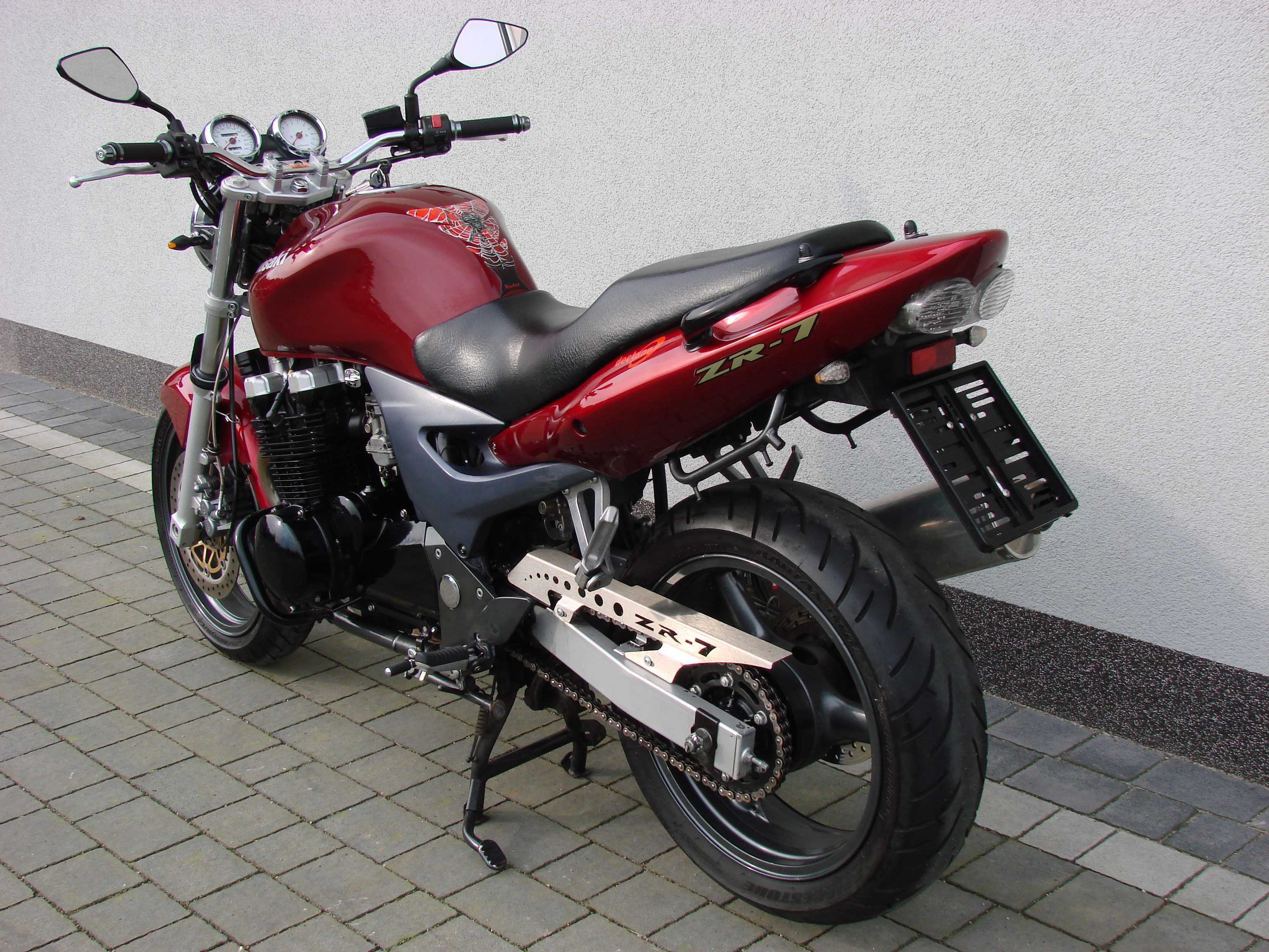Kawasaki ZR 7 ZR7