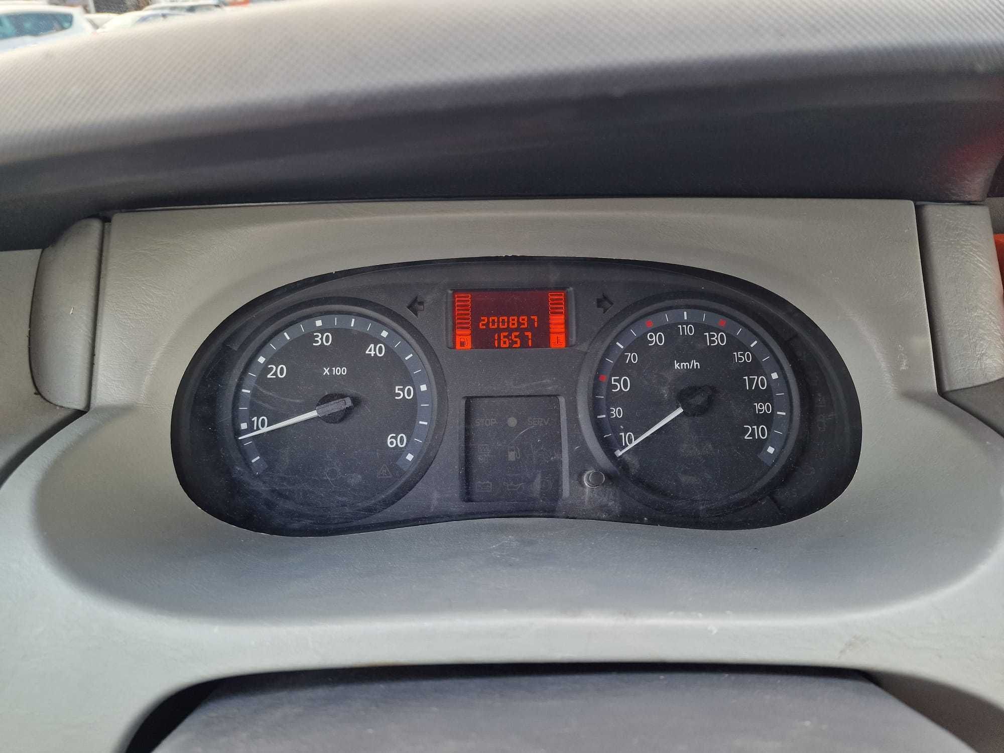 Renualt Trafic 2,0 DCI 2007r
