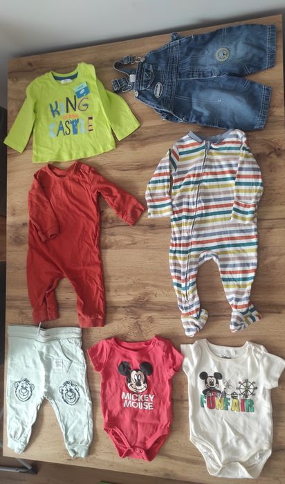 Zestaw ubranek dla chłopca 62/74.