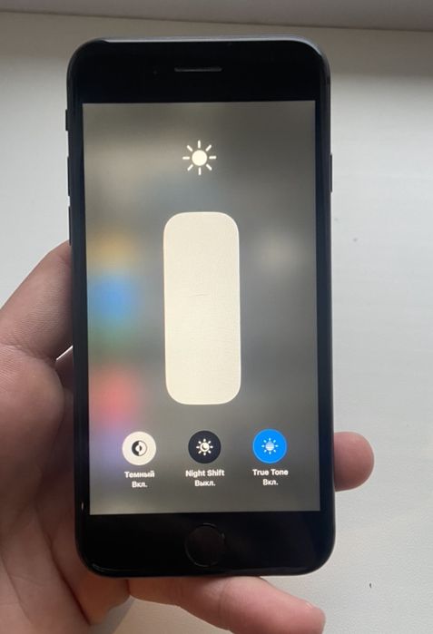 iPhone 8 • 64 ГБ • Ідеальний стан • Повністю справний