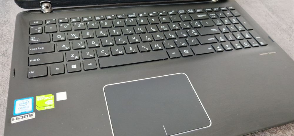 Ноутбук Игровой  Asus  i7-7500/12/256/NVIDIA