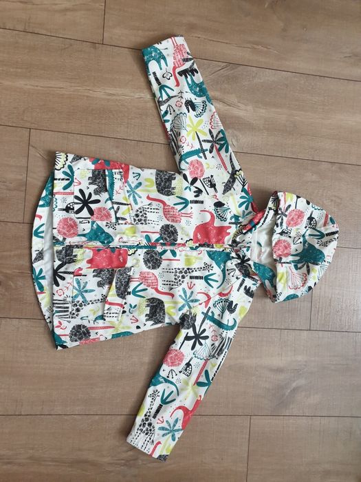 Plaszczyk jesienny  przeciwdeszczowy 92 98 kurtka parka