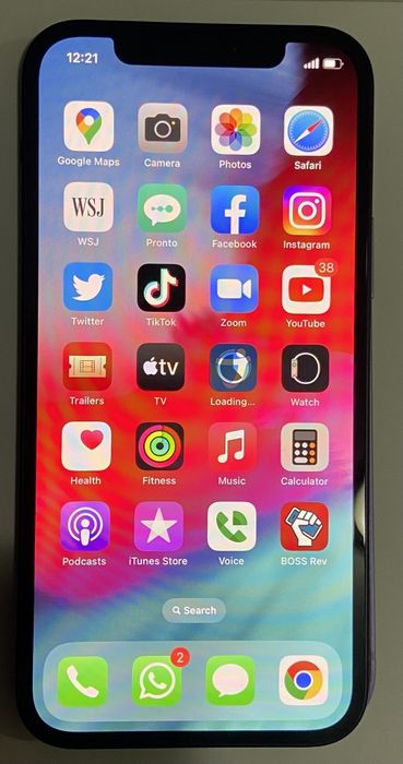 IPhone 12 usado em otimo estado 64gb na cor preta