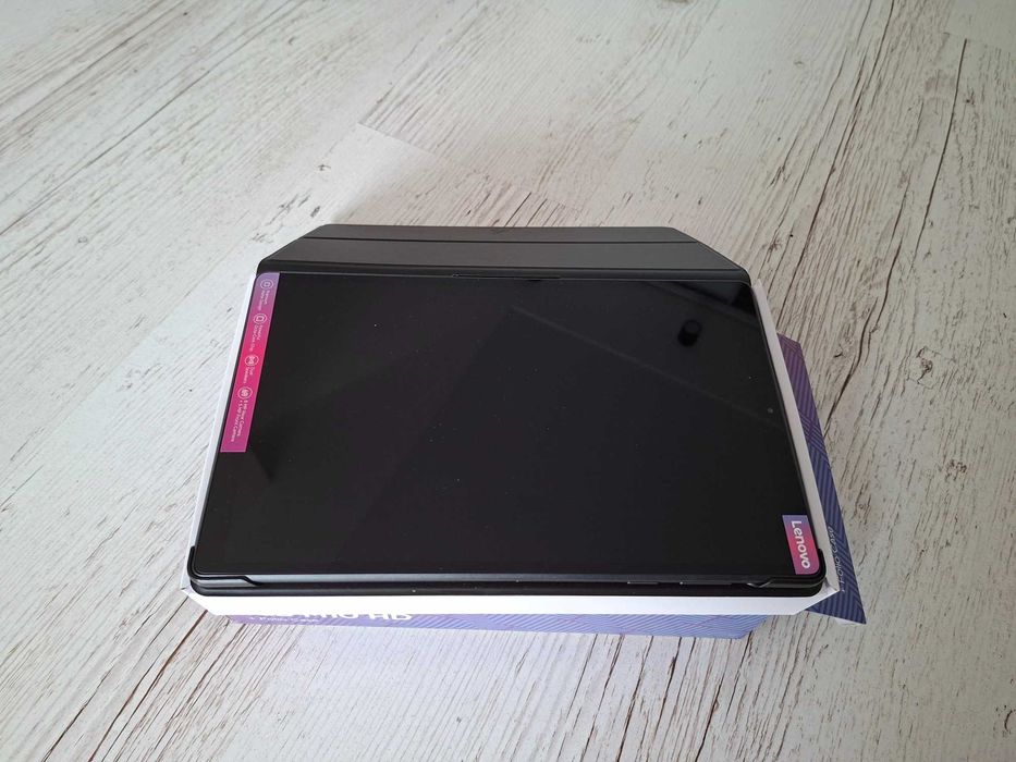 Планшет Lenovo Tab M10 HD +folio не був у використанні
