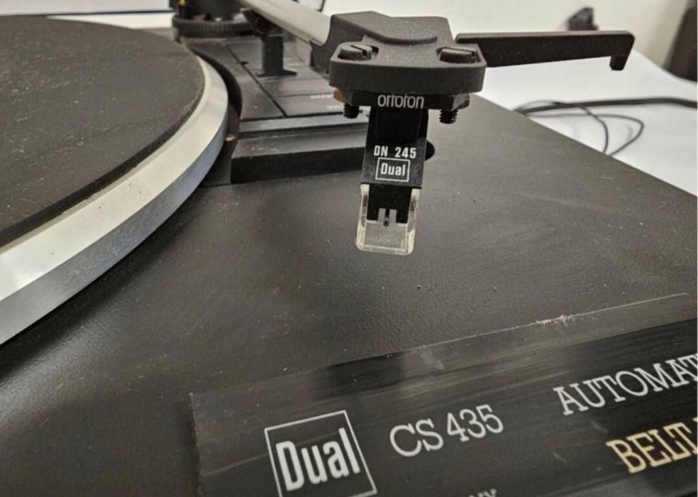 Gramofon Dual CS435. Wyprodukowane w Niemczech