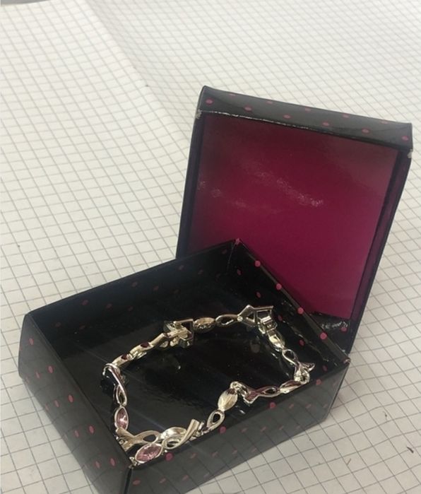 Подарочные браслет