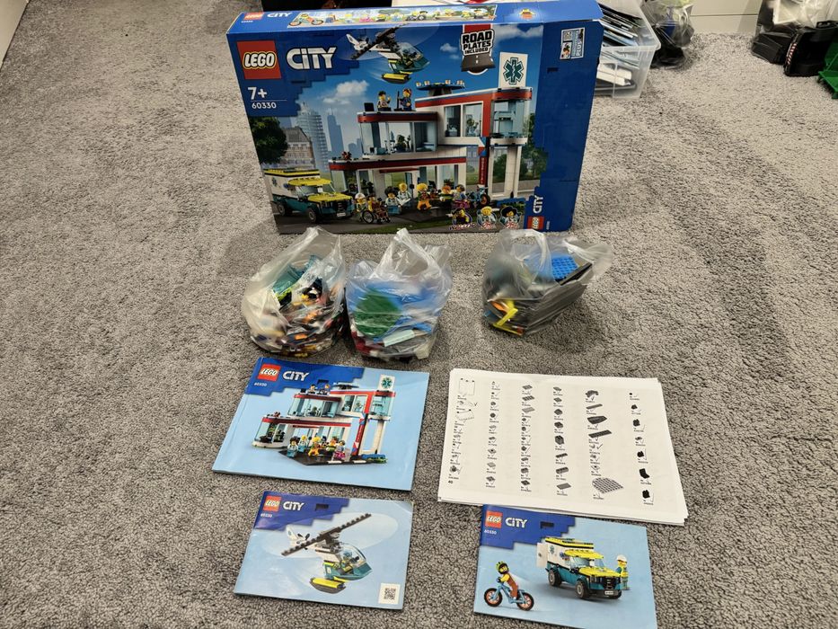 Lego city szpital 60330