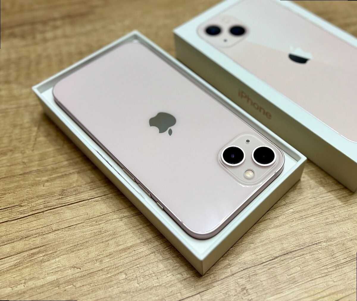 Продам iPhone 13 на 256 Gb з чохлами