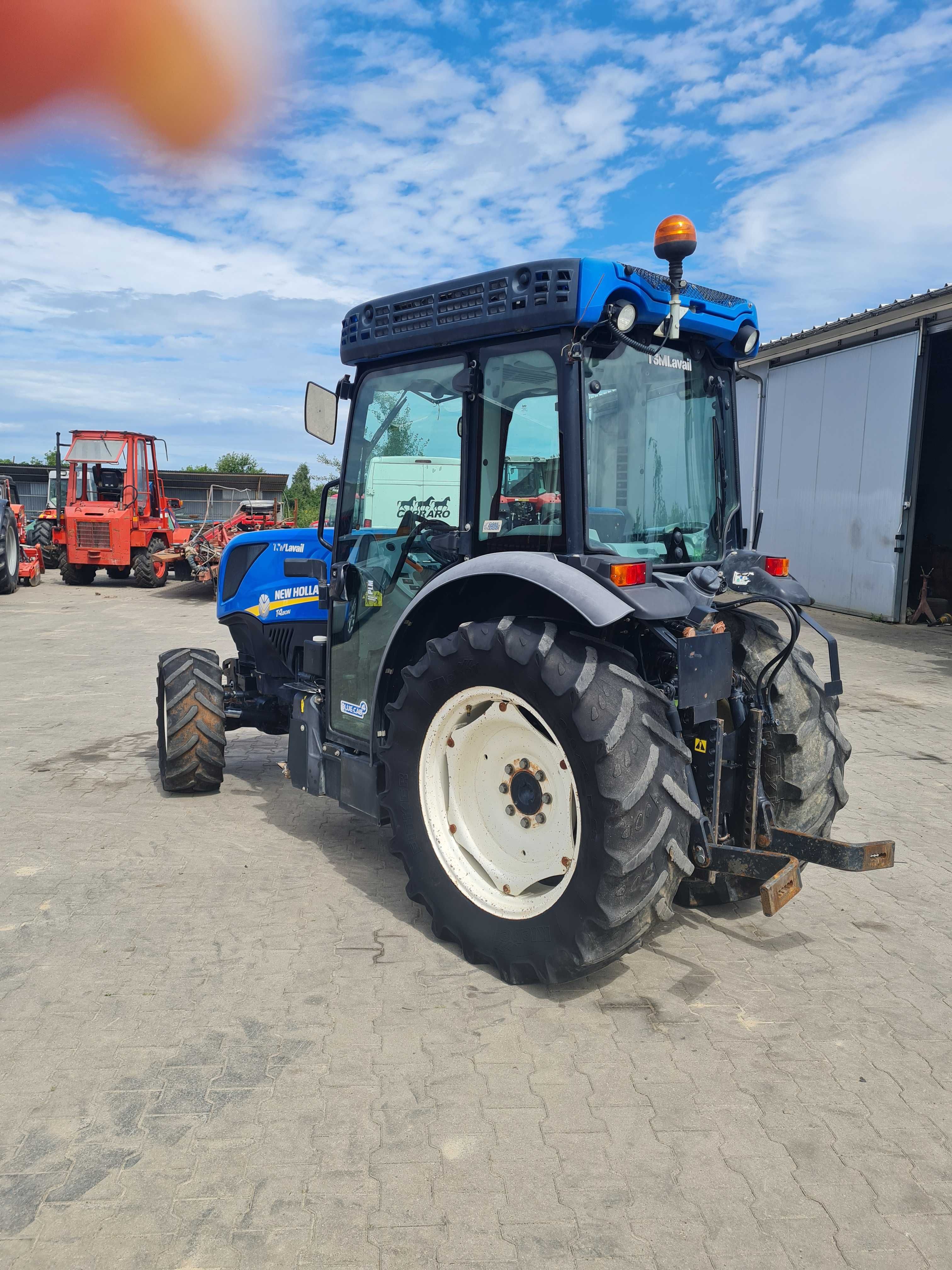 Ciagnik sadowniczy New Holland  T4.80N