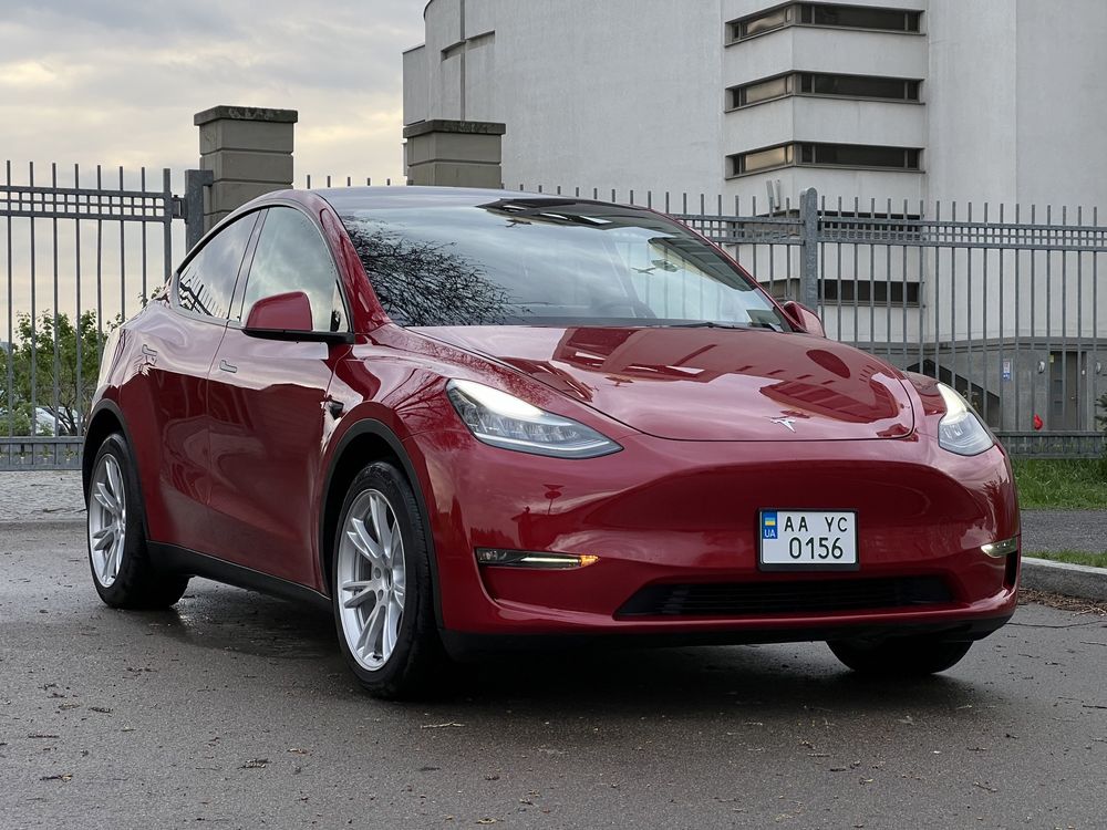 Tesla Model Y 2023