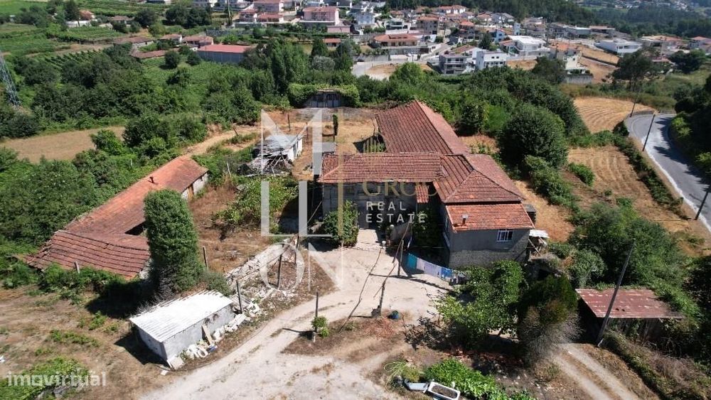 Antiga Quinta Em Cristelo, Paredes