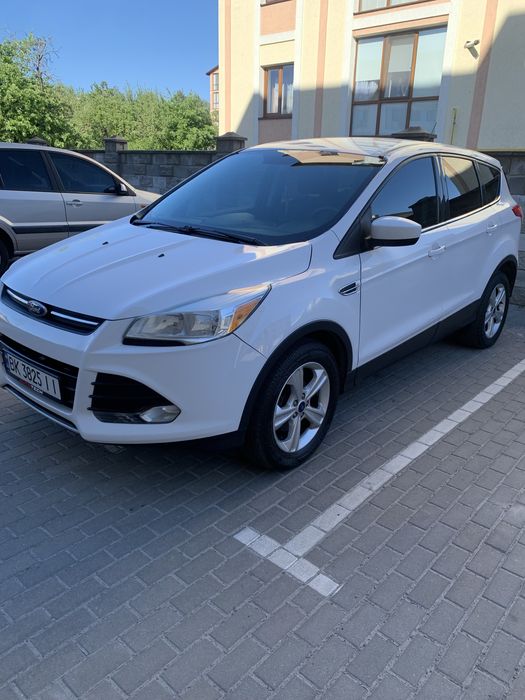 Продам Ford escape 2015 року