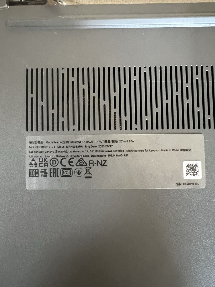 Ноутбук Lenovo IdeaPad 3 15IAU7(на запчастини)