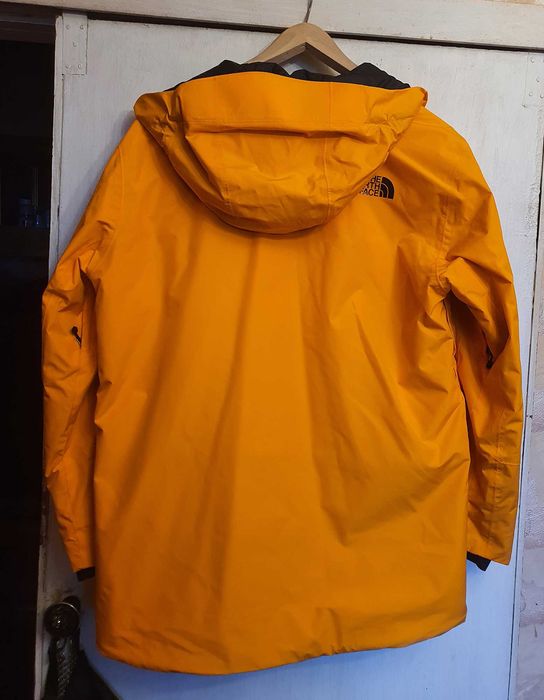 Продам куртку The North Face Descendit