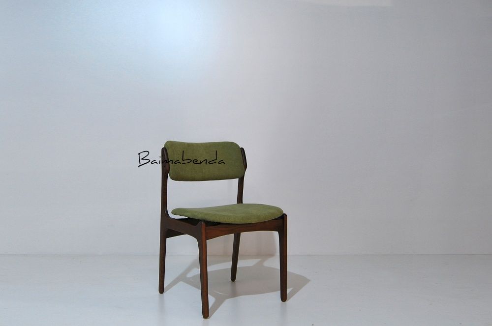 Cadeira Erik Buch modelo 49 Estilo Nórdico / Escandinavo / Vintage
