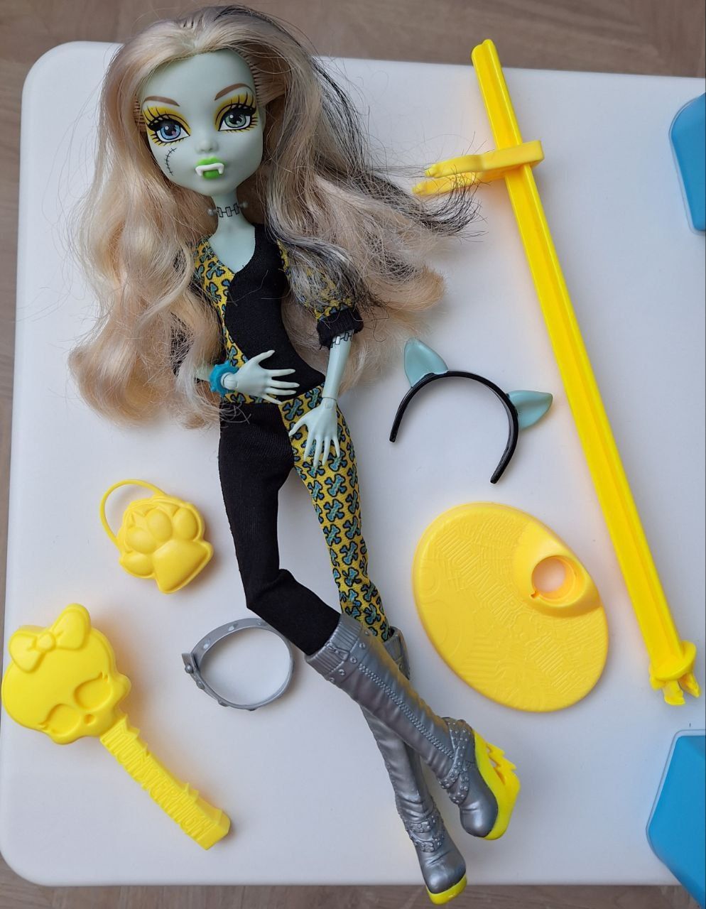 Кукла Фрэнки Штейн Monster High (оригинал) MATTEL, плюс подар