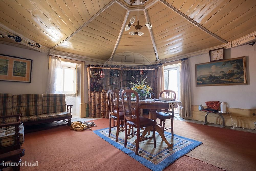 Moradia T6 para venda