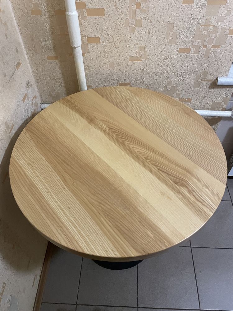 Стол кухонный