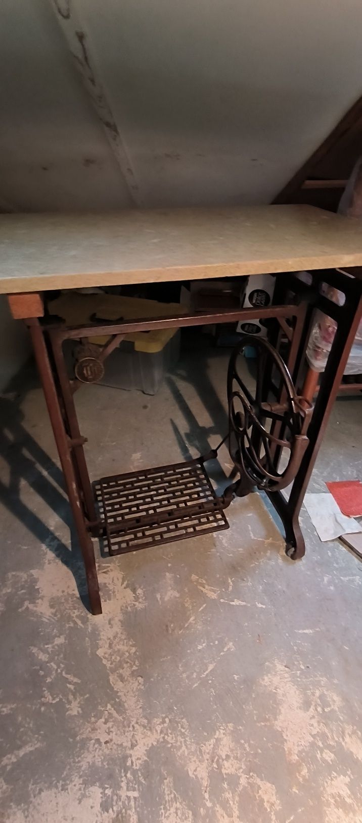 Mesa de máquina de costura