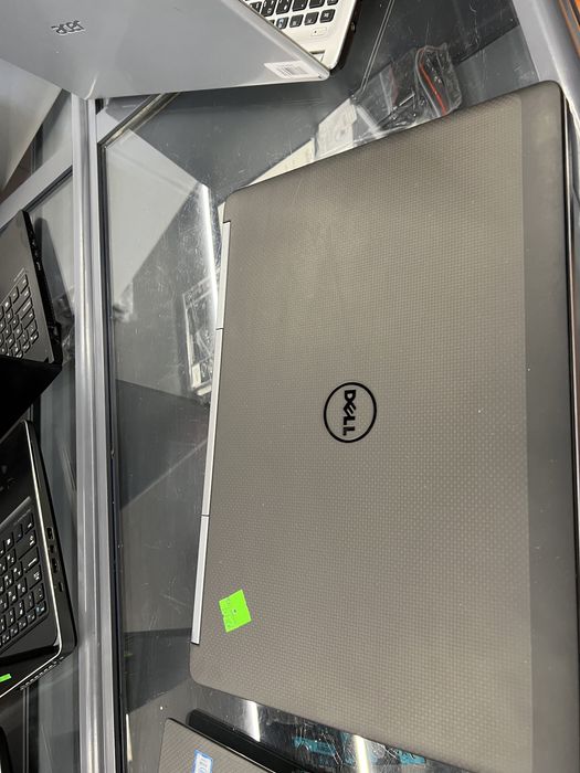 Игровой ноутбук станция карбон Intel i7