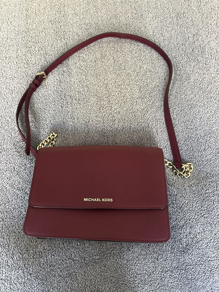 Бордова жіноча сумка Michael Kors
