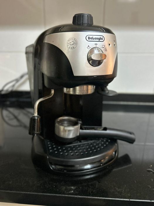 Máquina de café DeLonghi