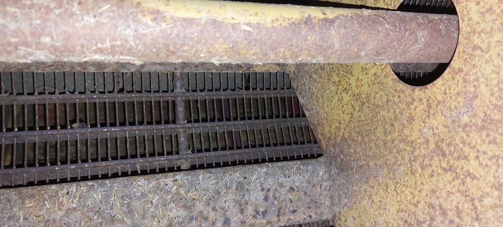 Зернозбиральний комбайн Massey ferguson 330 2.7m