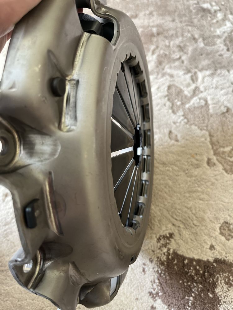 Корзина щеплення Suzuki 2210068D00000