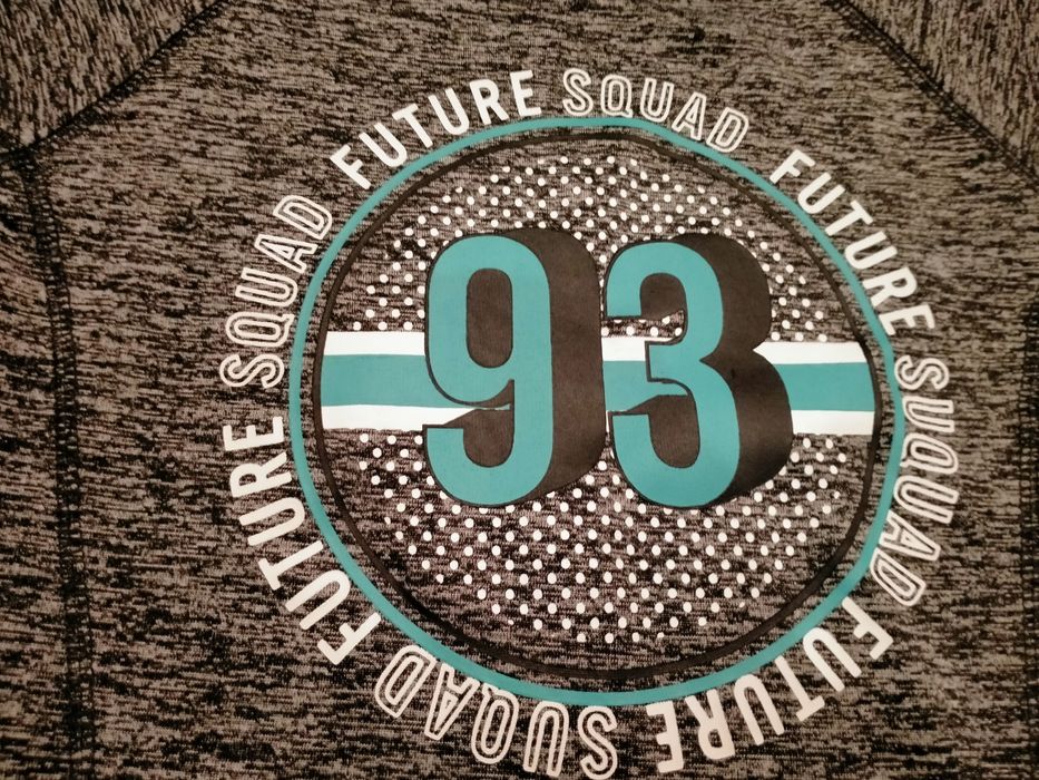 T-shirt sportowy r.128