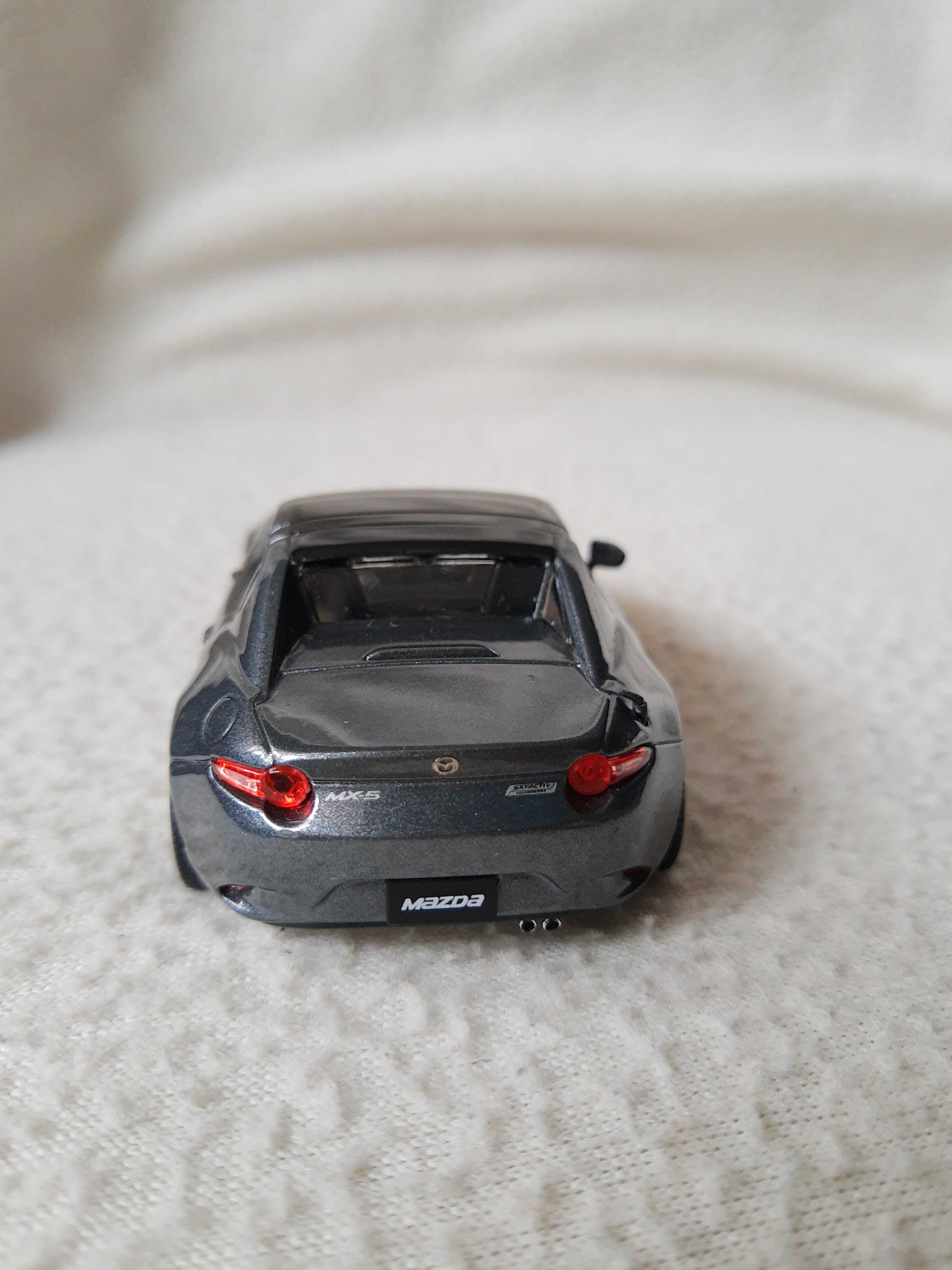 Modelik, mazda MX5, modelik 1:43, samochód, auto, pojazd,