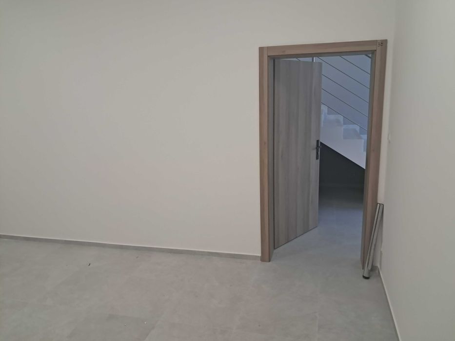 Lokal biurowy 39 m2.+magazyn