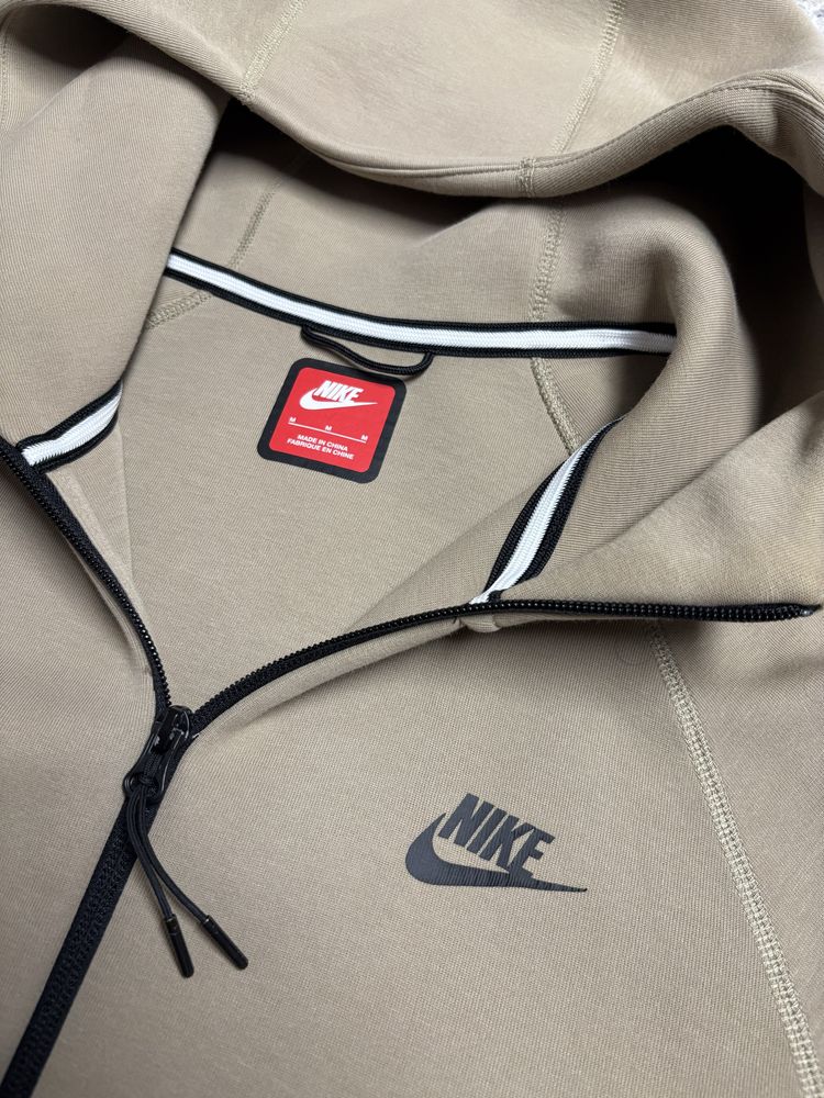 Оригінальний Nike  Tech Fleece