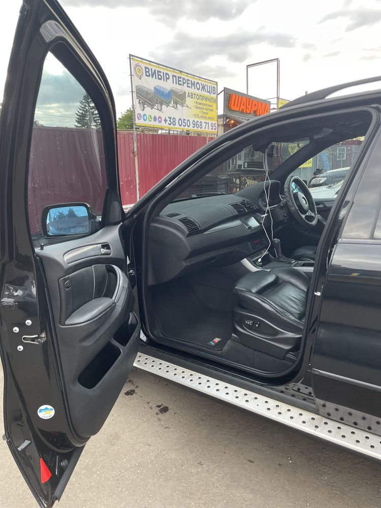 Продам бмв Х5 е 53