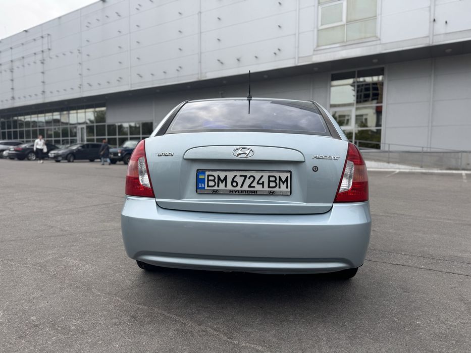 Хундай акцент третього покоління Hyundai Accent 2008