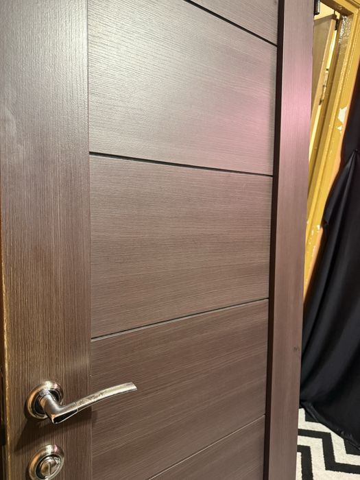 Продам 5 двері в непоганому  стані