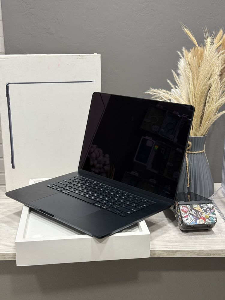 Macbook AIR M2 15’ 8/512gb midnight. Повний комплект