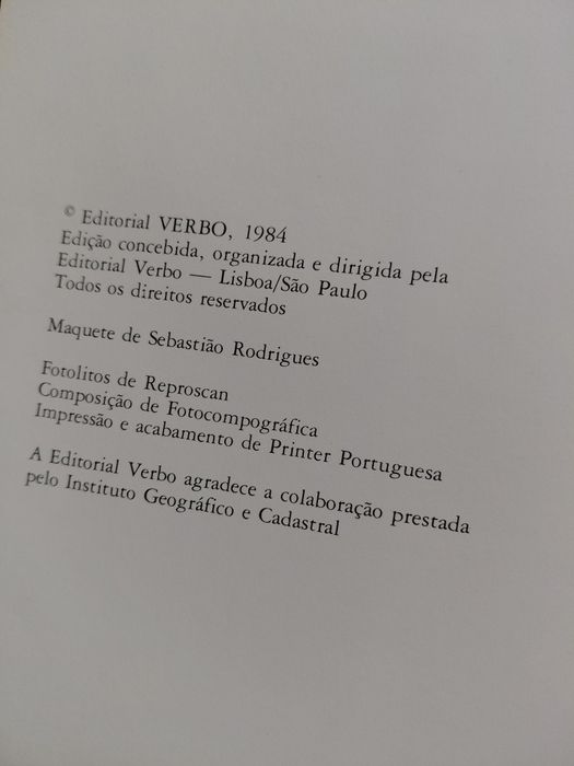 Livro às mais belas vilas e aldeias de portugal
