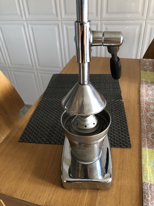 Espremedor de citrinos