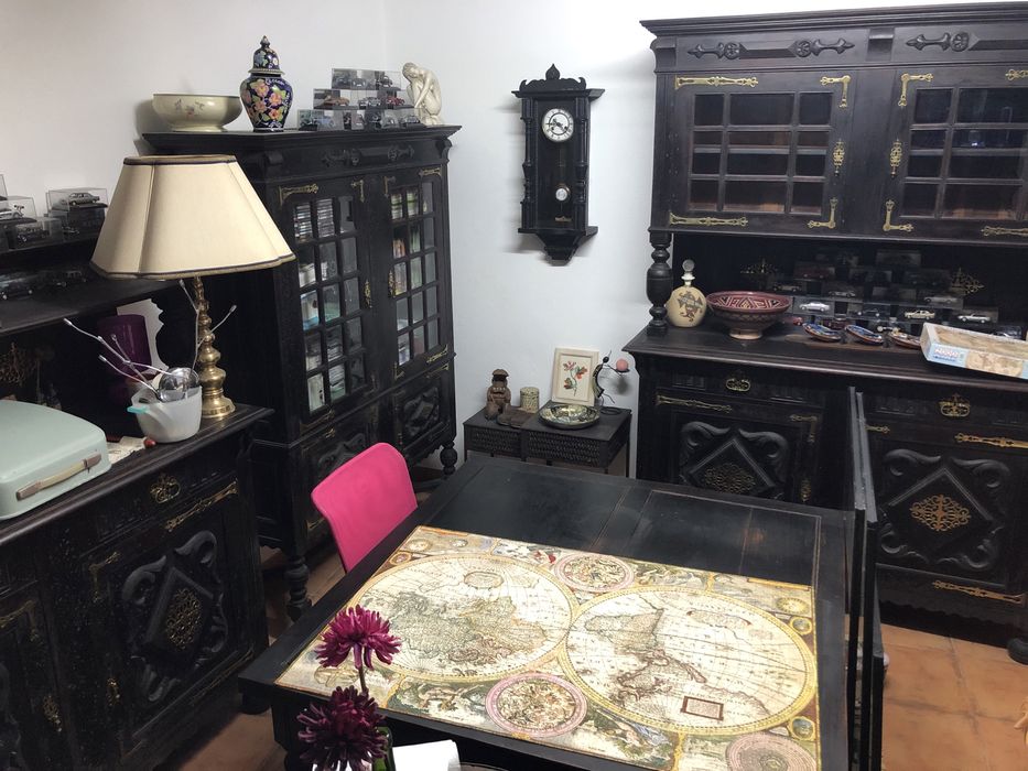 Conjunto de armarios + mesa vintage