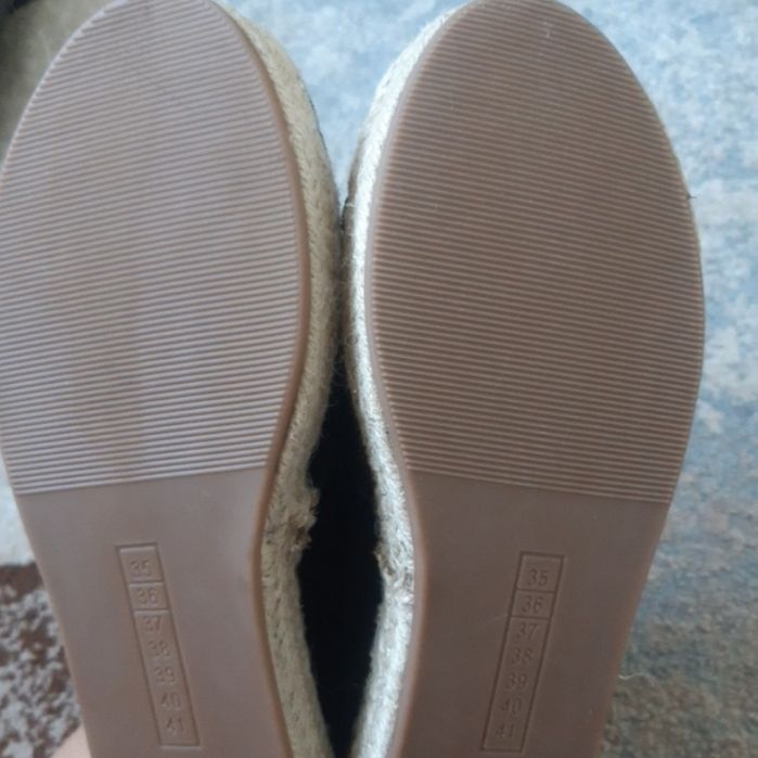 Мокасини , балетки ,еспадрилі