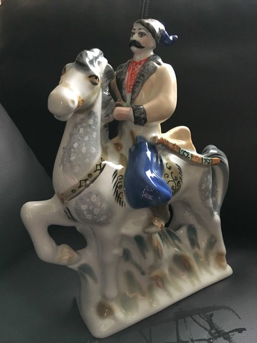 Порцеляна(фарфор). Статуетки. Фігурки.