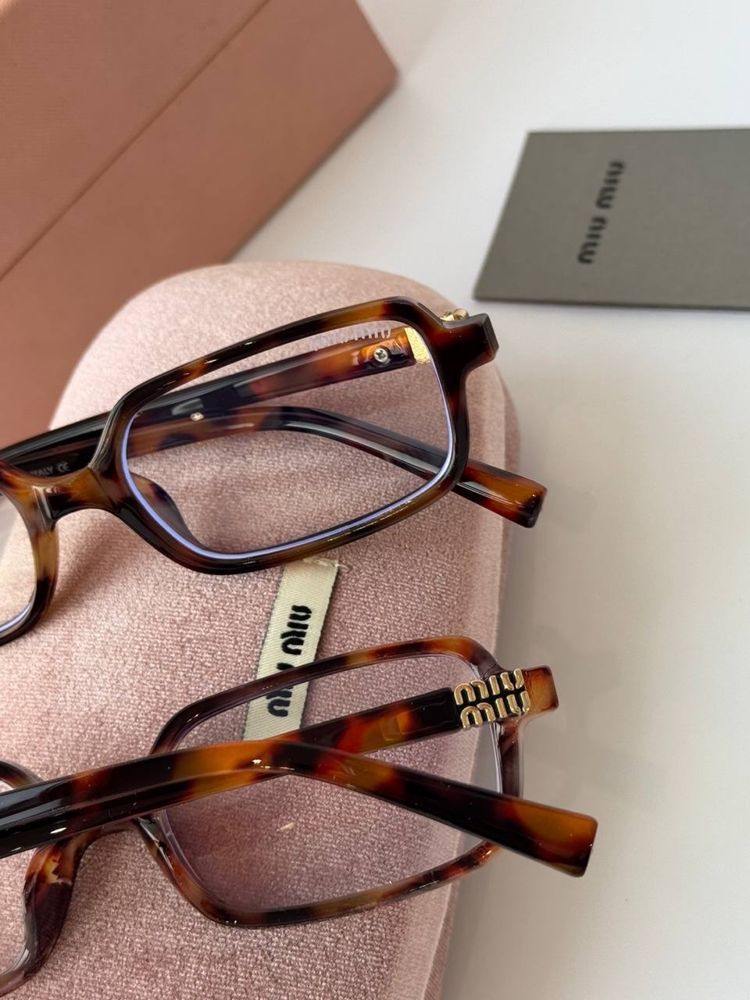 Miu miu окуляри міу прямокутні прозорі лео чорні жовті коричневі імідж