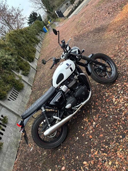 Triumph street twin 900
