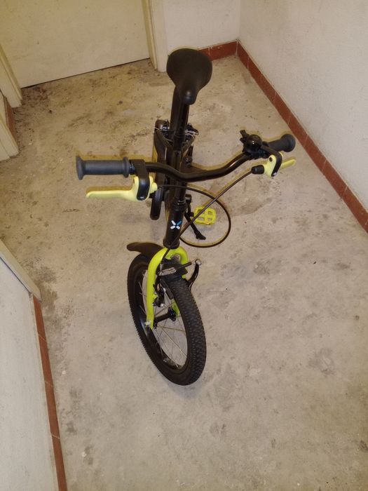 65€ Bicicleta roda 16 está nova não foi usada